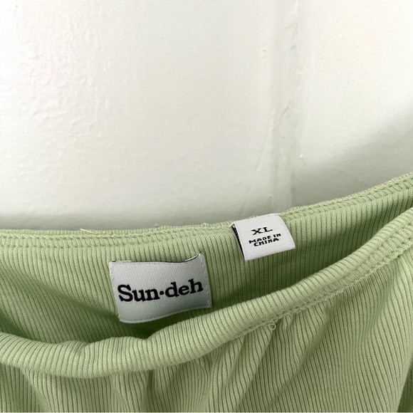 Aritzia Lucille Tank - Picture 7 of 11